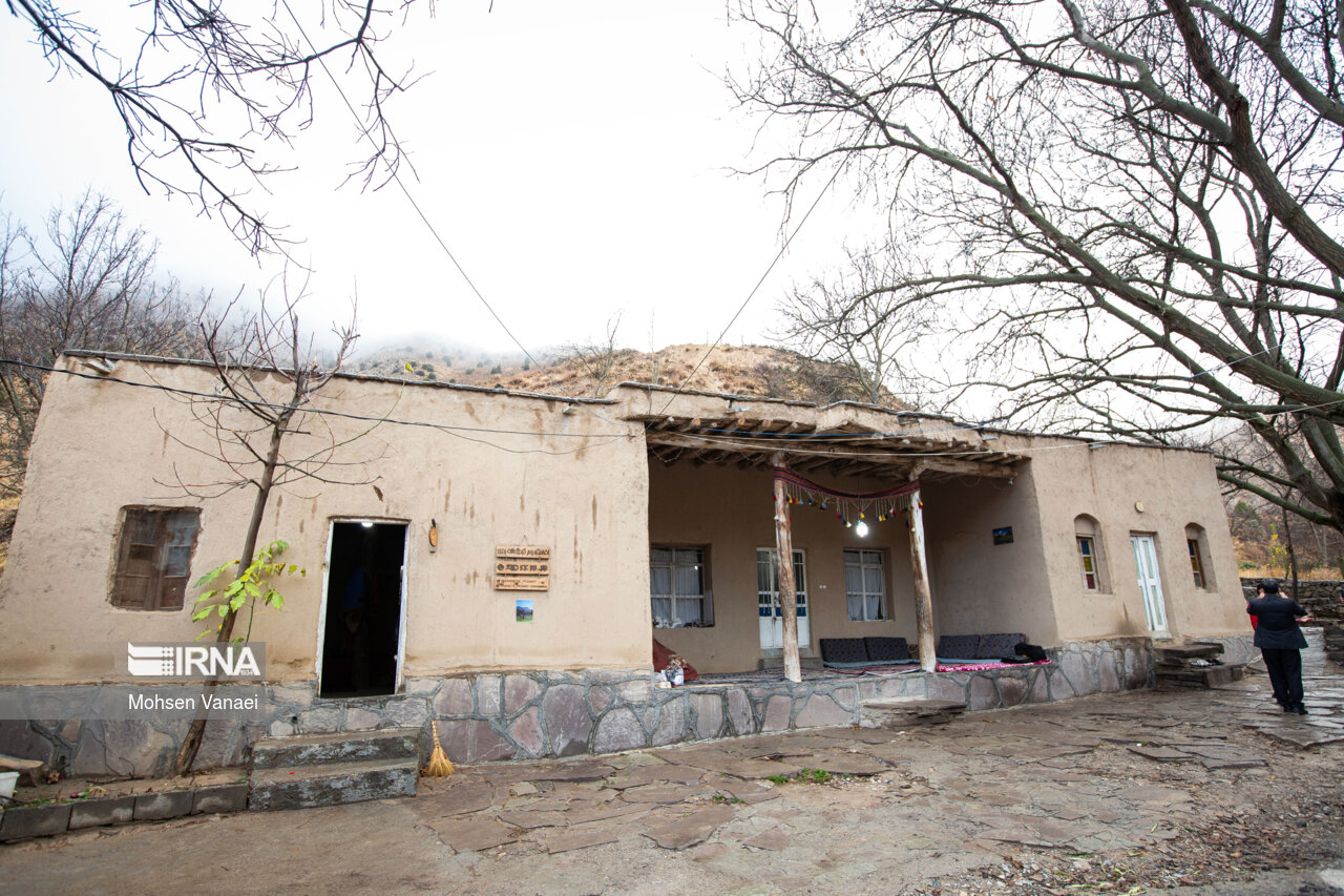 خانه آقای نادر رنگیدن
