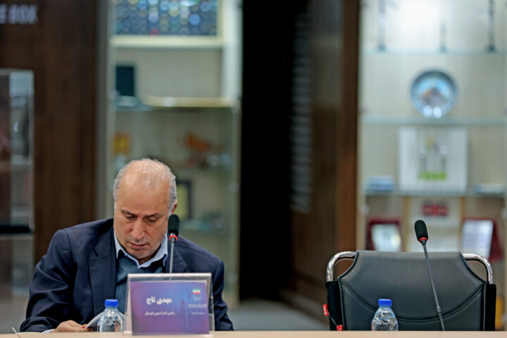 گسترش فساد با افزایش ۳۰۰درصدی قرارداد فوتبالیست ها در روز تاریخ سازی بانوان تکواندو