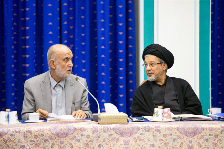 جلسه شورای عالی انقلاب فرهنگی