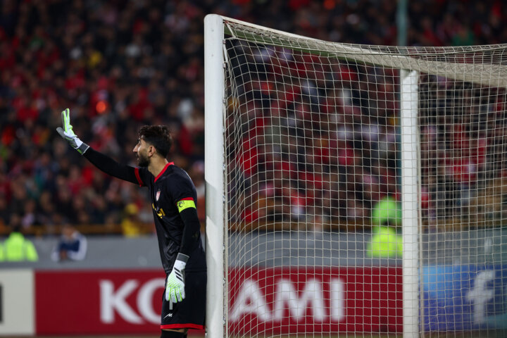 حمله پیشکسوت پرسپولیس به گلمحمدی؛ «امپراطور ترسو، قهر نکن، جواب بده!»