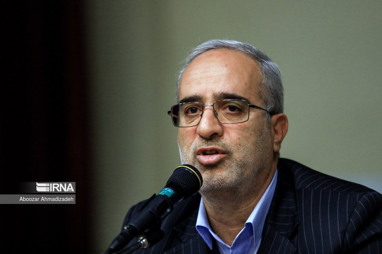 استاندار کرمان: انتقال فولاد مَشیز به گُهرزمین به‌زودی انجام می‌شود