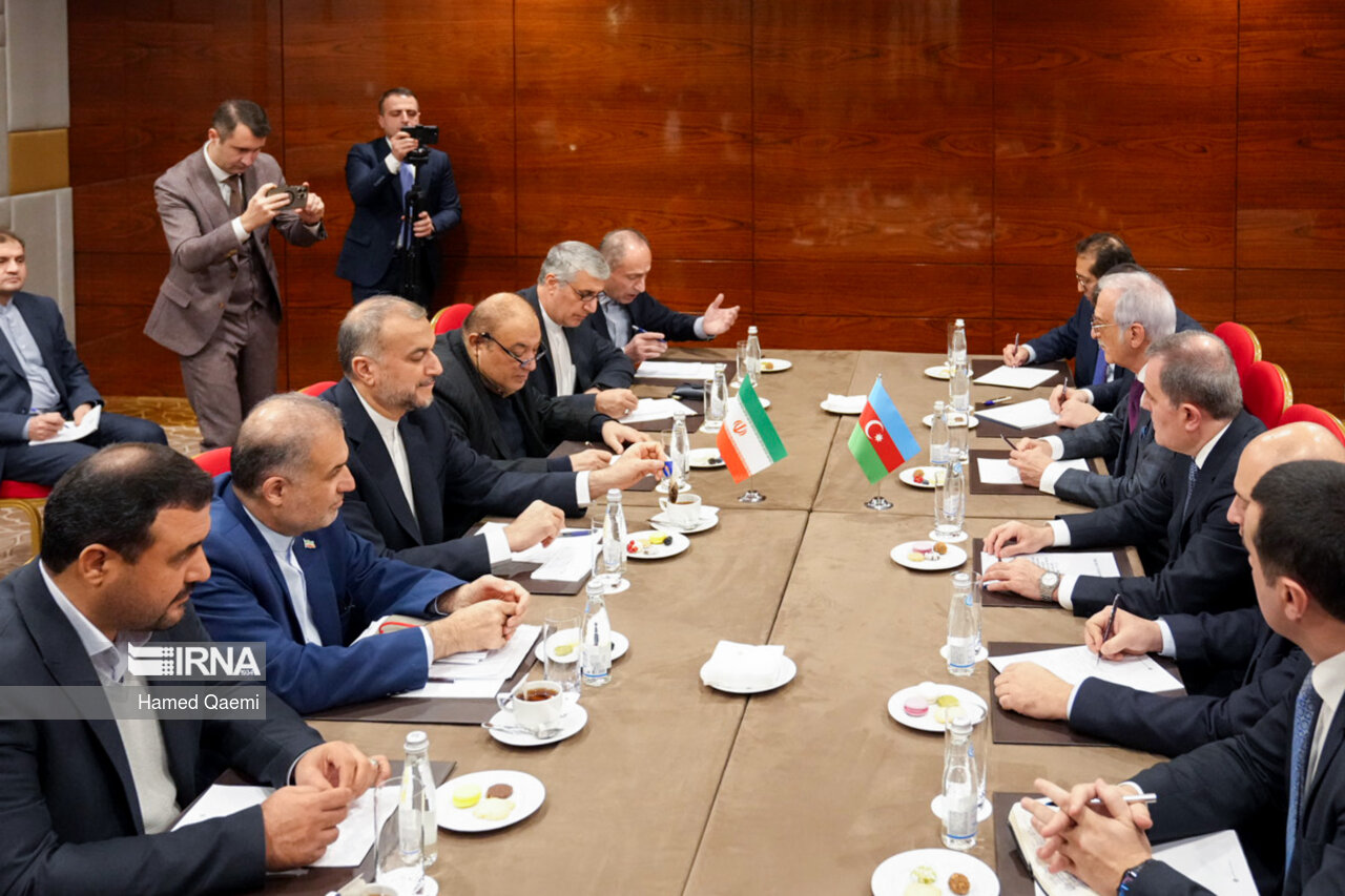 دیدار وزیران خارجه ایران و جمهوری آذربایجان؛ توافق برای فعال‌سازی روابط در همه ابعاد