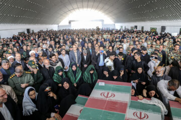 استقبال از پیکر شهدای گمنام در شیراز