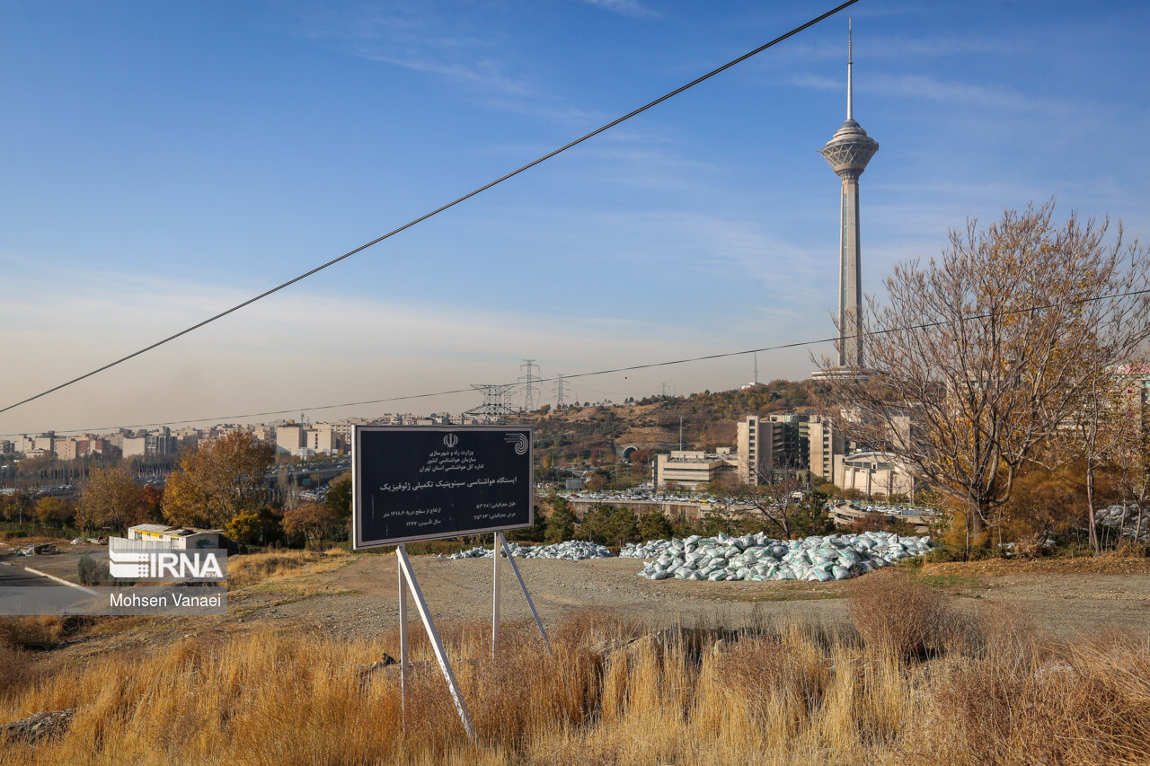 کیفیت هوای تهران قابل قبول/ ۵ ایستگاه در وضعیت نارنجی