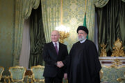 روس کے صدر نے کرملن ہاوس میں ایرانی صدر کا استقبال کیا