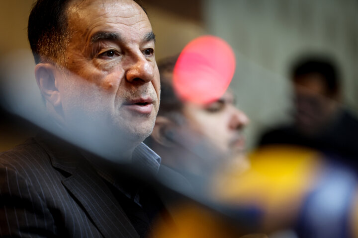 مرادی: من نایبرئیس قانونی فدراسیون والیبال هستم/ در کار پائز گذاشتند تا نتیجه نگیرد