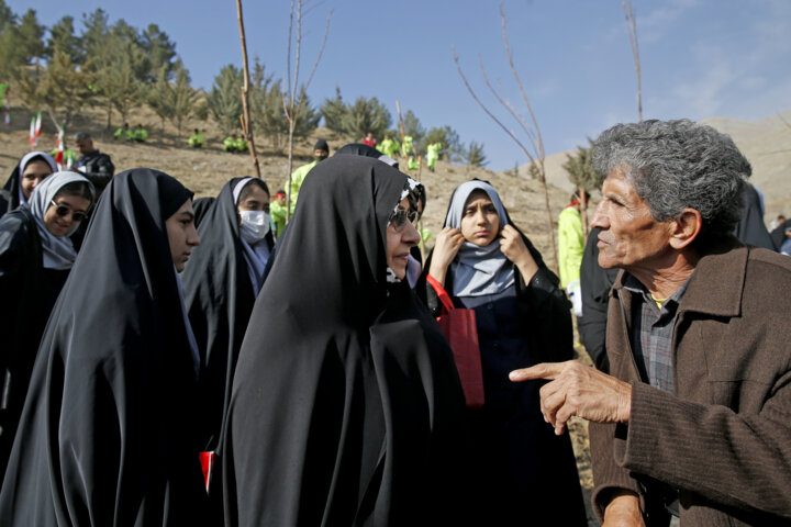 کاشت پنج هزار نهال به یاد کودکان و زنان شهید غزه