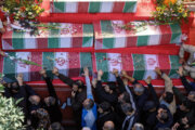 Die Beerdigungszeremonie für 280 unbekannte Märtyrer findet im Iran statt