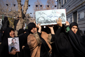 تشییع پیکر ۱۱۰ شهید گمنام در تهران