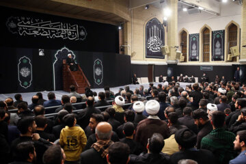 Cinquième nuit de cérémonies de deuil pour le martyre de Fatimah Zahra 