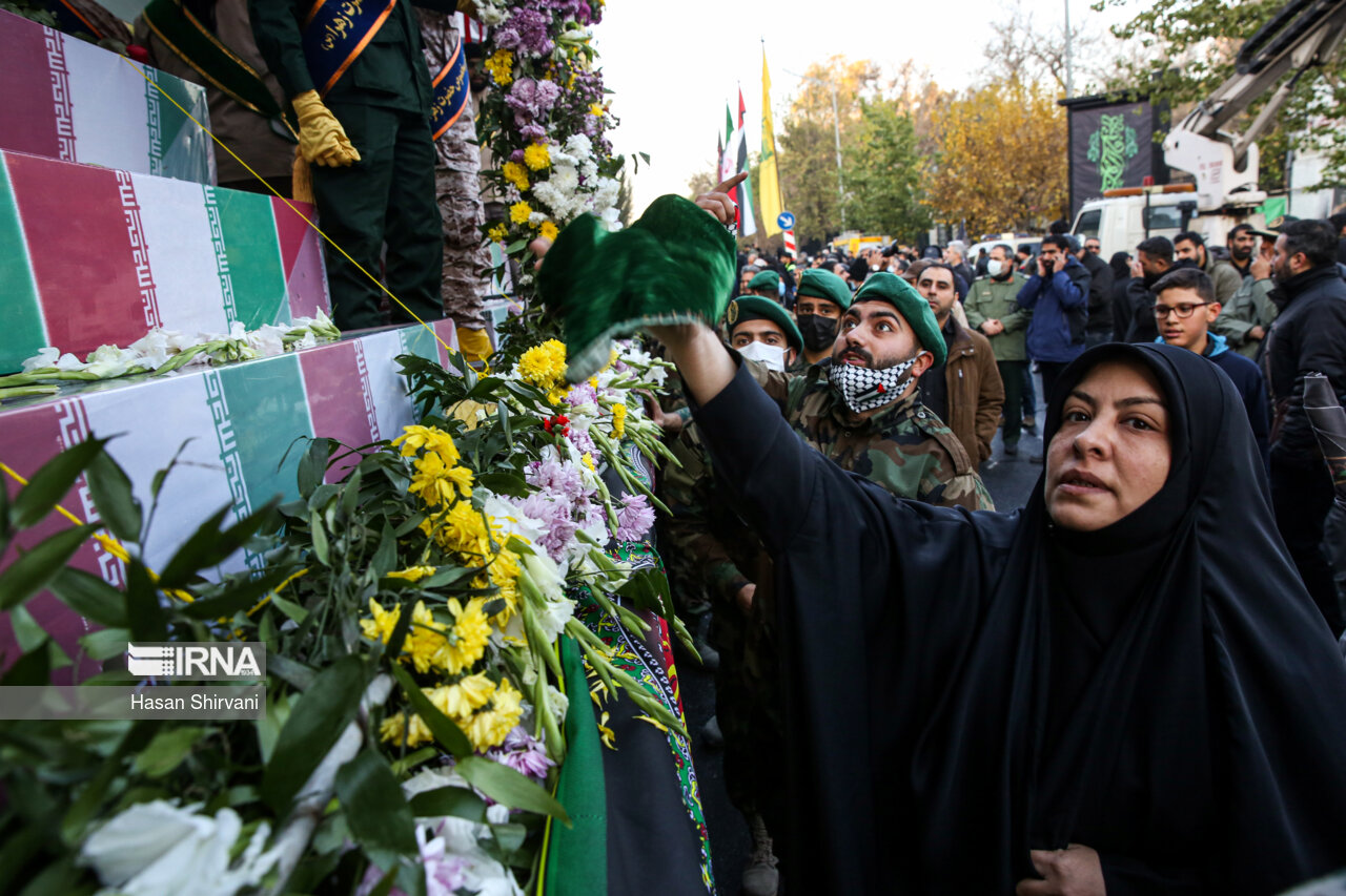 مراسم تشییع ۱۱۰ شهید گمنام همزمان با سالروز شهادت حضرت زهرا (س)