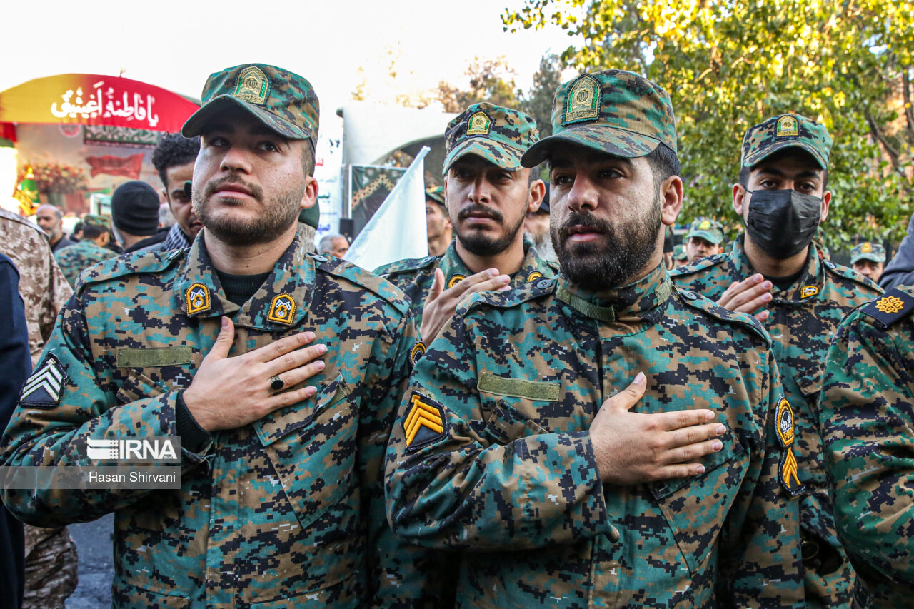 مراسم تشییع ۱۱۰ شهید گمنام همزمان با سالروز شهادت حضرت زهرا (س)