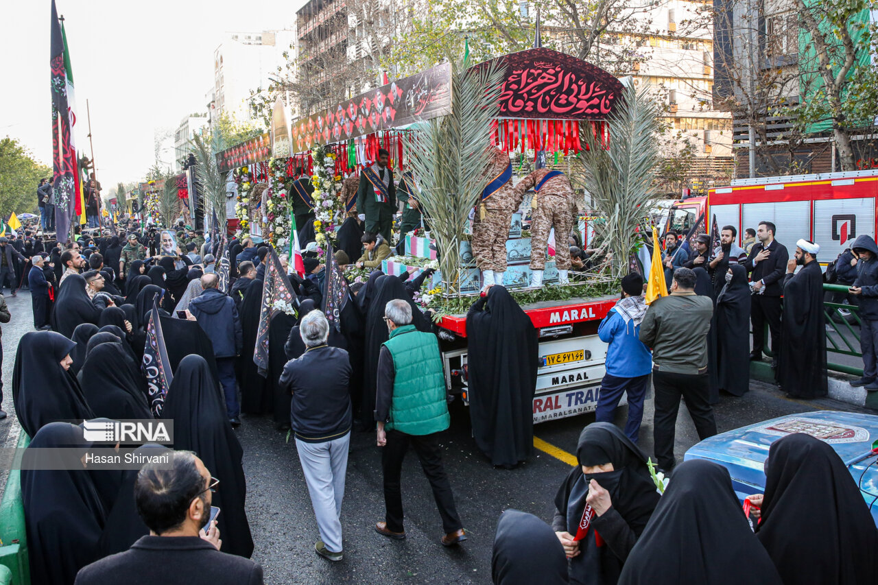 مراسم تشییع ۱۱۰ شهید گمنام همزمان با سالروز شهادت حضرت زهرا (س)