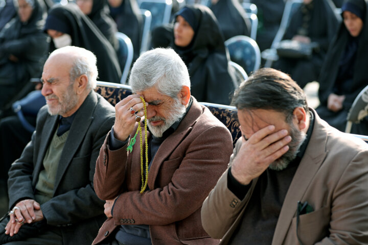 تشییع شهید گمنام در لانه جاسوسی