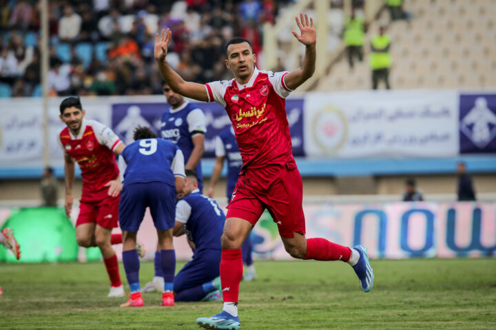 سایه روشنهای هفته سیزدهم؛ از وضعیت قرمز پرسپولیس تا طوفان زرد سپاهان