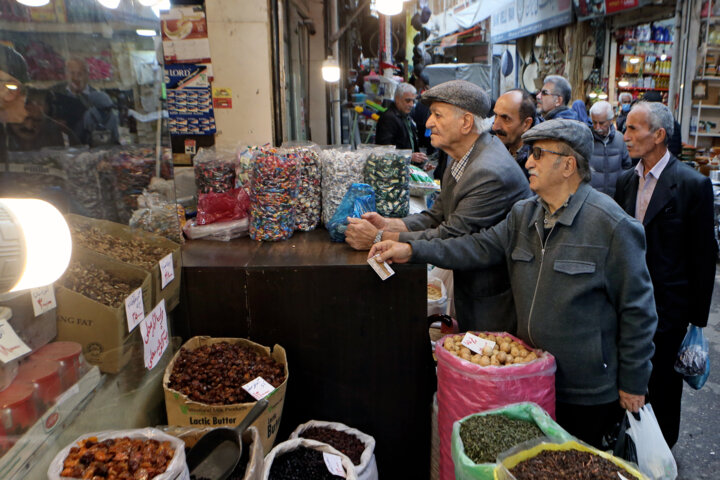 خرید شب چلّه در بازار رشت