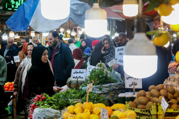 خرید شب چلّه در بازار رشت