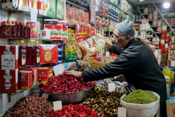 خرید شب چلّه در بازار زنجان