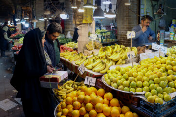 خرید شب چلّه در دقایق پایانی