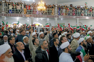 La rencontre du Président Raissi avec les habitants de Maraveh Tappeh au nord-est, dans la matinée du vendredi 22 décembre 2023. (Photo : Amin Jalali). 