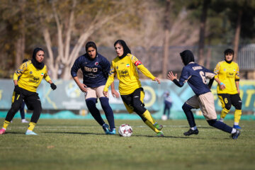 Bam Khatoon beats Sepahan 3-0 in Women Football League
