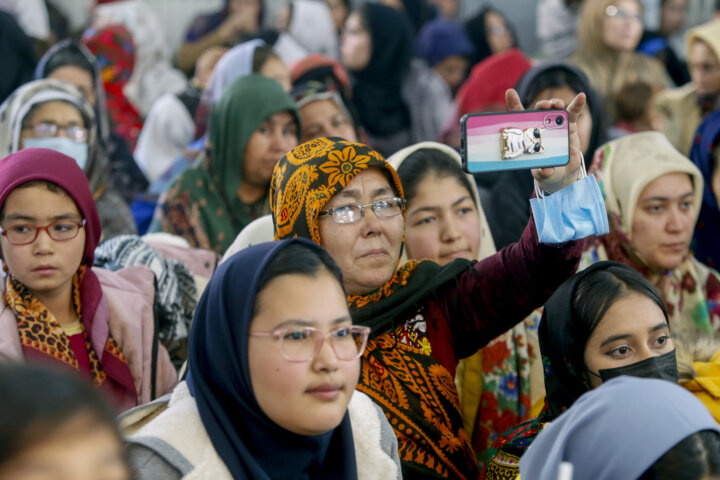 دولت مردمی اعتبارات ویژهای برای زنان و خانواده مناطق محروم در نظر گرفت