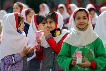 Distribution gratuite de lait dans les écoles iraniennes 