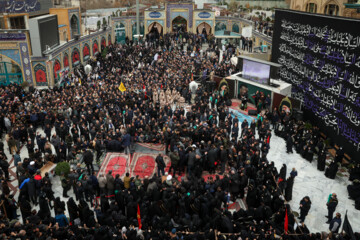 Procesión fúnebre del mártir Seyed Razi Musavi en Teherán