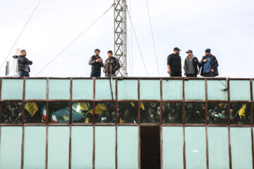 Procesión fúnebre del mártir Seyed Razi Musavi en Teherán