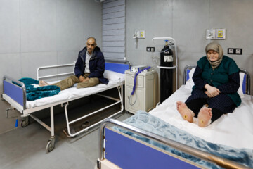 Iran unveils home-made plasma therapy machine