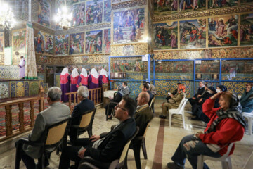 Iranian Christians commemorate the Eucharist at Vank Cathedral