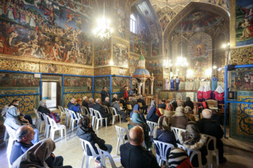 Iranian Christians commemorate the Eucharist at Vank Cathedral
