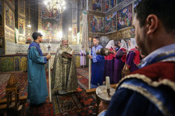 Iranian Christians commemorate the Eucharist at Vank Cathedral