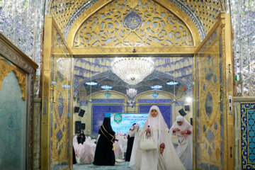 La Ceremonia de la Adoración de niñas en Yazd