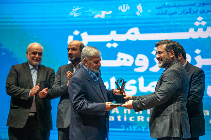 ششمین جایزه پژوهش سال سینمای ایران