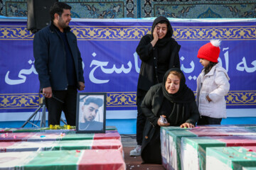 Funeral por los mártires de atentados terroristas en Kerman
