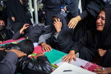 Funeral por los mártires de atentados terroristas en Kerman
