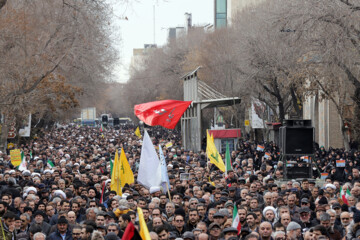 راهپیمایی مردم تبریز در اعتراض به حادثه تروریستی کرمان