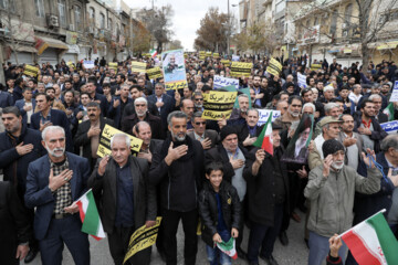 راهپیمایی مردم کرمانشاه در محکومیت حمله تروریستی کرمان