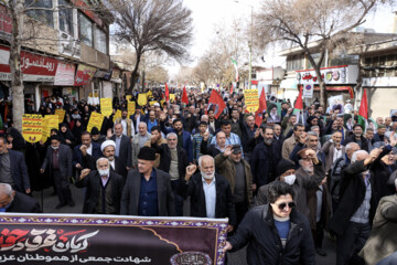 راهپیمایی مردم قزوین در محکومیت حمله تروریستی کرمان