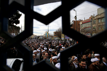 Manifestations dans les villes iraniennes pour condamner l'attaque terroriste de Kerman