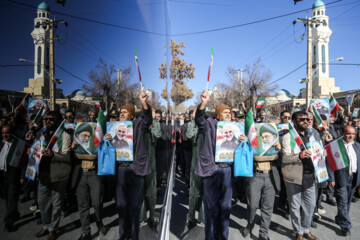 Manifestations dans les villes iraniennes pour condamner l'attaque terroriste de Kerman