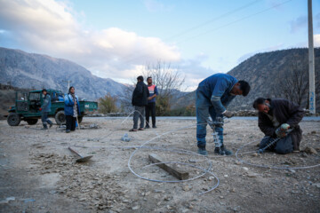 برق رسانی به روستاهای کنگرستان وحوردان در بخش بازفت شهرستان کوهرنگ