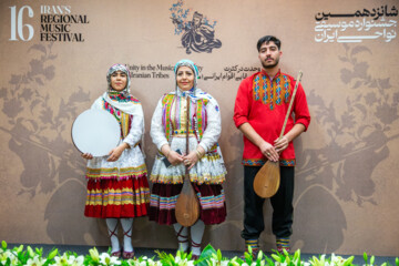 دومین شب شانزدهمین جشنواره موسیقی نواحی ایران
