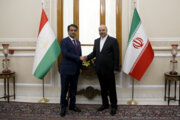 قاليباف يستقبل رئيس البرلمان الطاجيكي في طهران