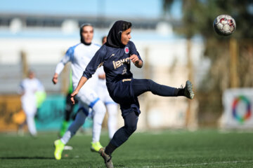 Bam Khatoon defeats Malavan in Iran's Kowsar Women's Football League