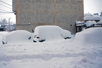 Fuerte nevada en la provincia de Azerbaiyán Oriental