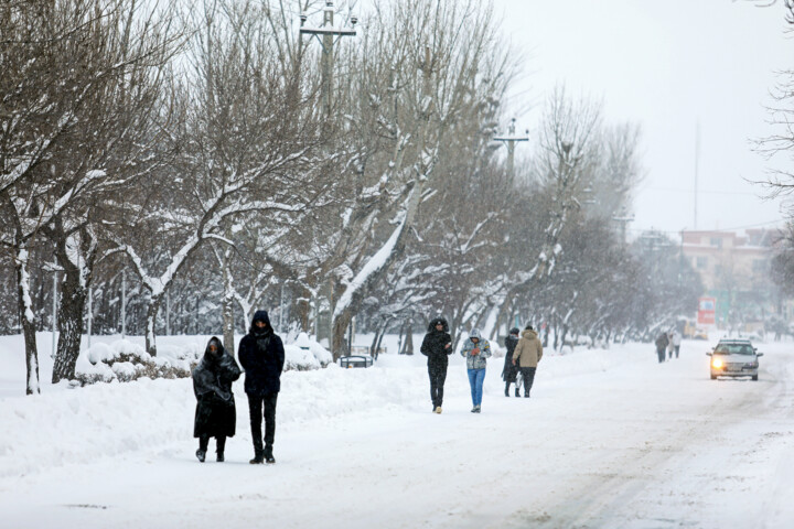 برف و سرما ادارات اردبیل را برای دومین روز متوالی تعطیل کرد