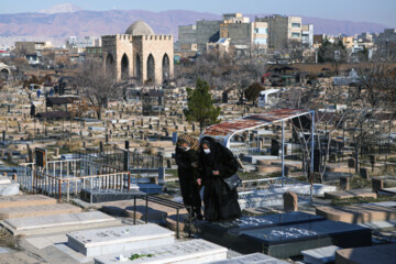 مزارستان امامیه تبریز در روز لیلة‌الرغائب