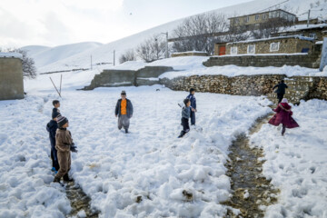 بچه های مدرسه روستای کاکوذکریا